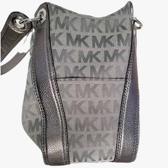 Michael Kors Hobo Handbag - Picture 3 of 9